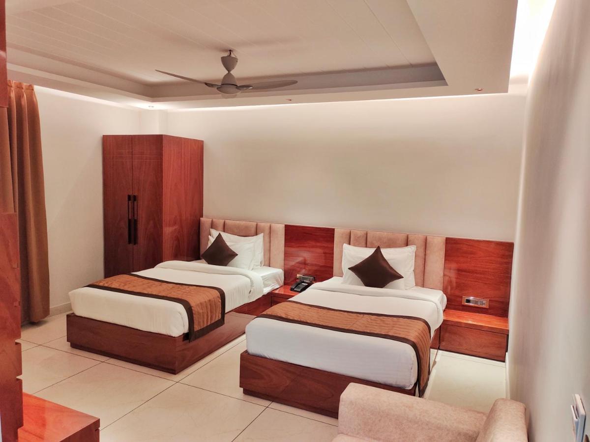 Hotel Suncity Palace Katihār Kültér fotó