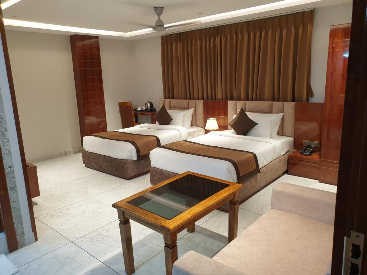 Hotel Suncity Palace Katihār Kültér fotó