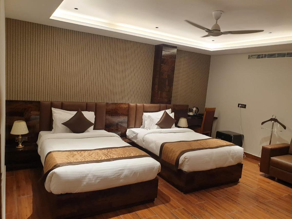 Hotel Suncity Palace Katihār Kültér fotó