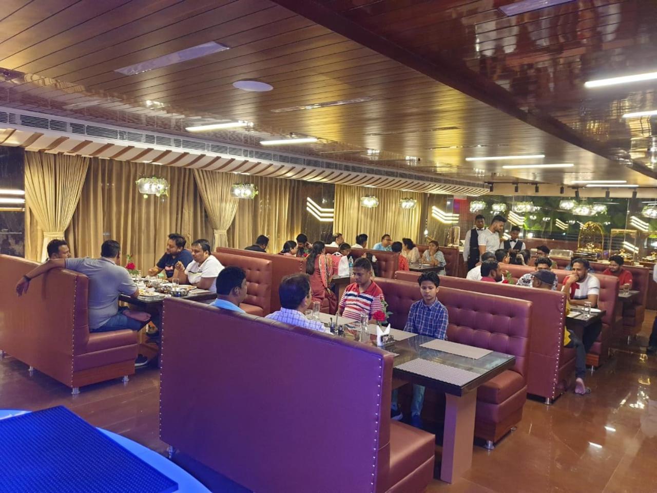 Hotel Suncity Palace Katihār Kültér fotó