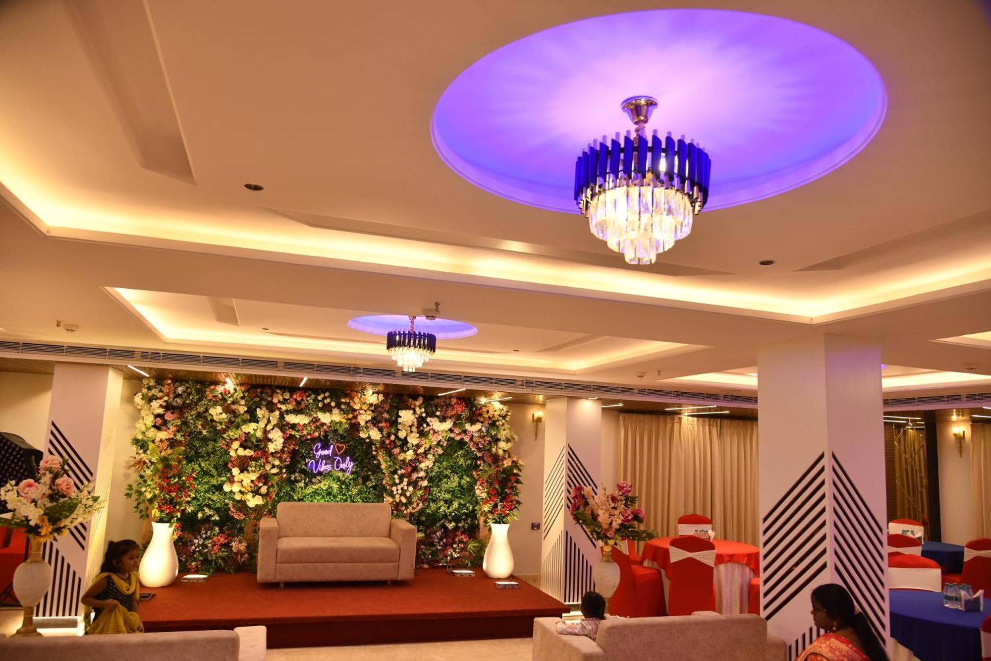 Hotel Suncity Palace Katihār Kültér fotó